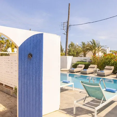 Вилла Fig Tree Bay 4 *