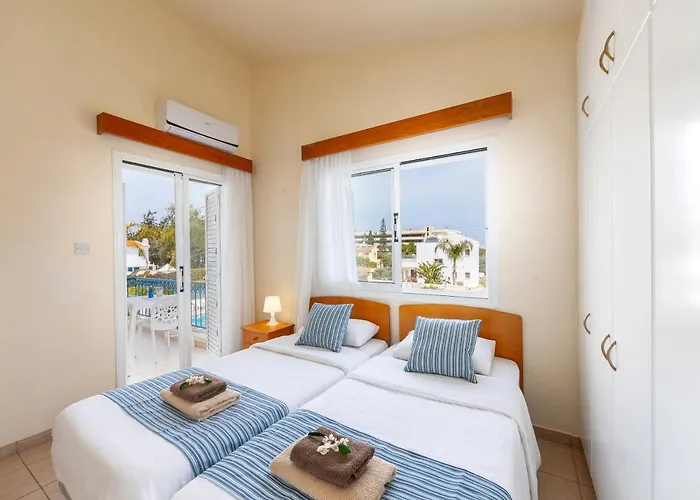 Fig Tree Bay 4 فيلة