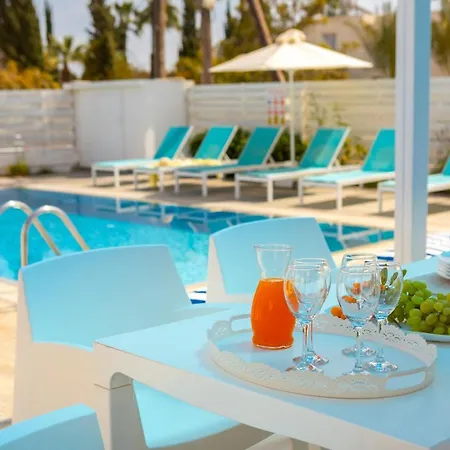 Villa Fig Tree Bay 4 *