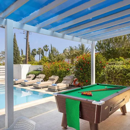 Villa Fig Tree Bay 4 *