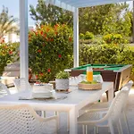 Fig Tree Bay 4 *