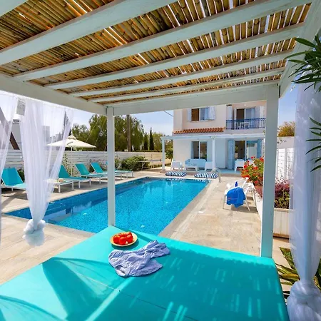 Fig Tree Bay 4 *