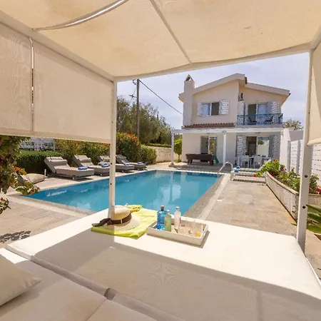 Villa Fig Tree Bay 4 *