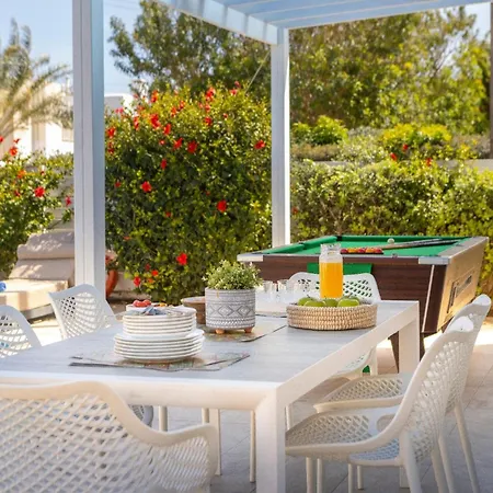 Fig Tree Bay 4 *