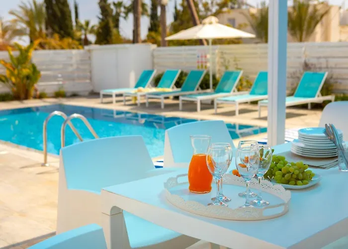 Villa Fig Tree Bay 4 *