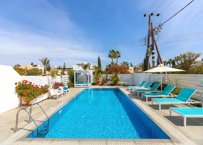 Villa Fig Tree Bay 4 *